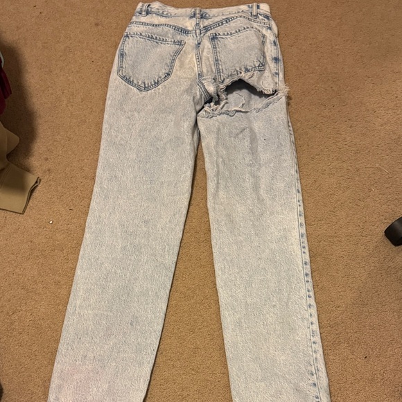 Classic Light Blue Women's Jeans - Picture 4 of 4